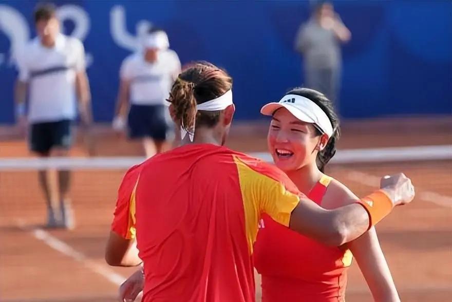 创造历史！张之臻、王欣瑜联手晋级决赛，郑钦文退赛酿成双料奖牌-浪淘沙令欧阳修朗诵