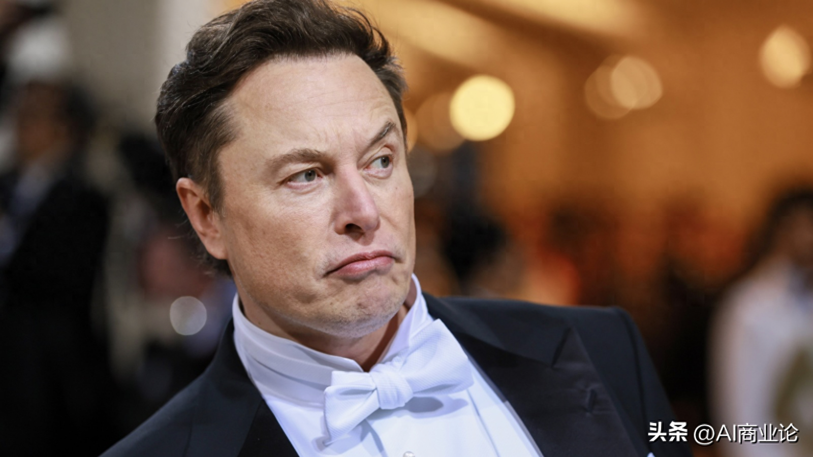 特斯拉CEO马斯克因取消X交易被前CNN主播起诉!-马斯克取消特斯拉销售提成