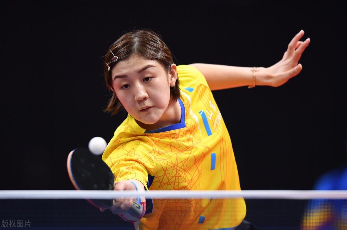 王曼昱满血复活状态惊人，猛飚4比0大胜陈梦，率先晋级女单决赛-王曼昱4比0战胜陈梦是哪一年