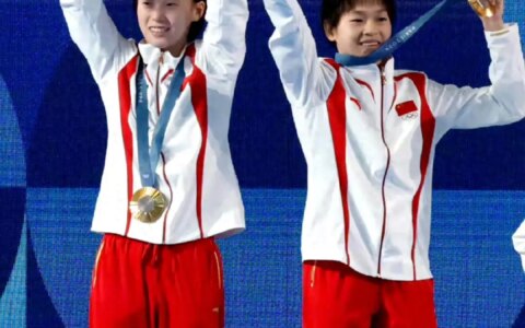 "水花界的‘内卷’大战？全红婵VS陈芋汐，谁是‘消失术’王者？"-全红婵陈芋汐赛后记者会