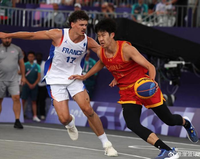 中国男篮出局!张宁外线失准,法国男篮罚球绝杀,男篮败因也出炉-中国男篮对法国男篮领先21分翻盘