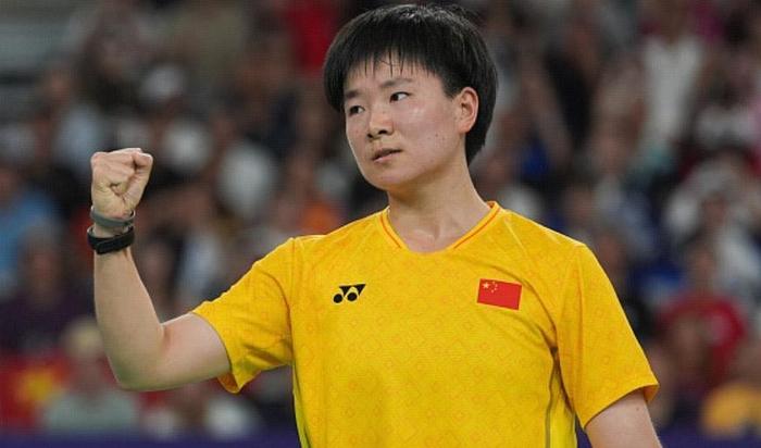 安洗莹哭了！夺冠后怒吼庆祝，何冰娇有气度：向对手竖大拇指-安洗莹对戴资颖比赛视频