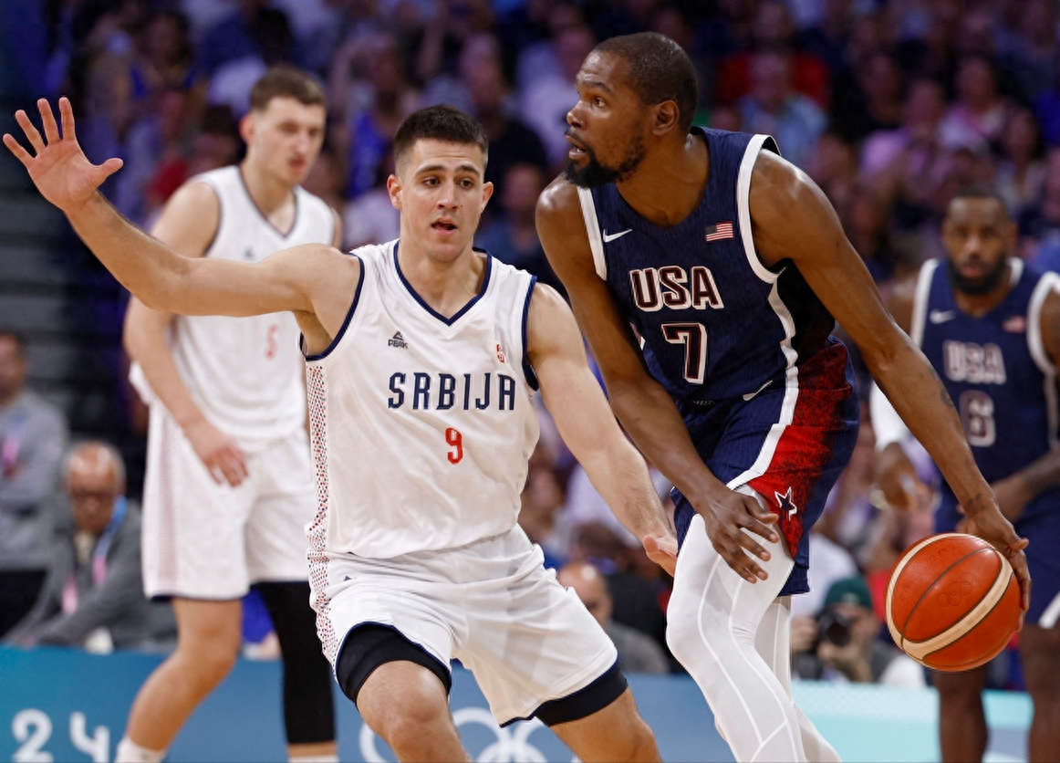 8强赛开始前，杜兰特正式确认，詹姆斯再谈退役，科尔提醒全队-詹姆斯杜兰特联手能不能打造王朝