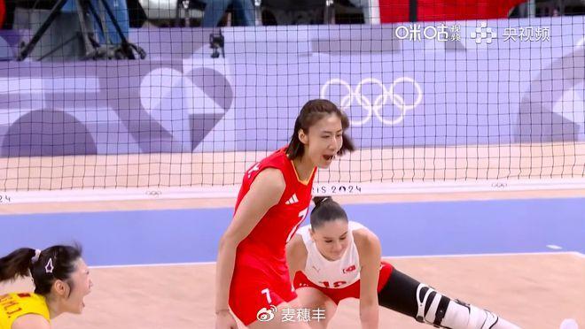 惊天逆转失败！中国女排2比3不敌土耳其，止步巴黎奥运八强-奥运会中国女排输给土耳其