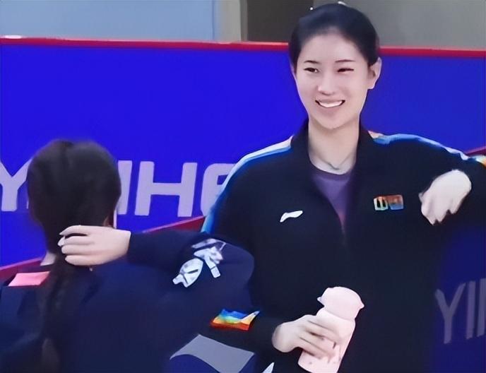 孙颖莎陪练因美貌火出圈！22岁王添艺被赞“乒界刘亦菲”，好清纯-2020wtt孙颖莎vs王艺迪