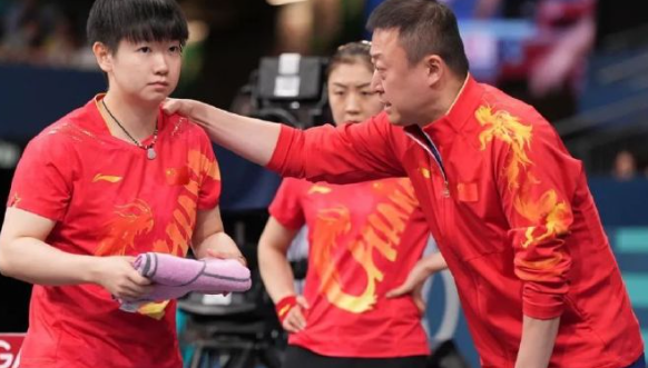 奥运乒乓球:团体赛首位世界亚军出局,王曼昱连轰3-0,日乒大胜-国乒奥运冠军王曼昱返回家乡是哪一年