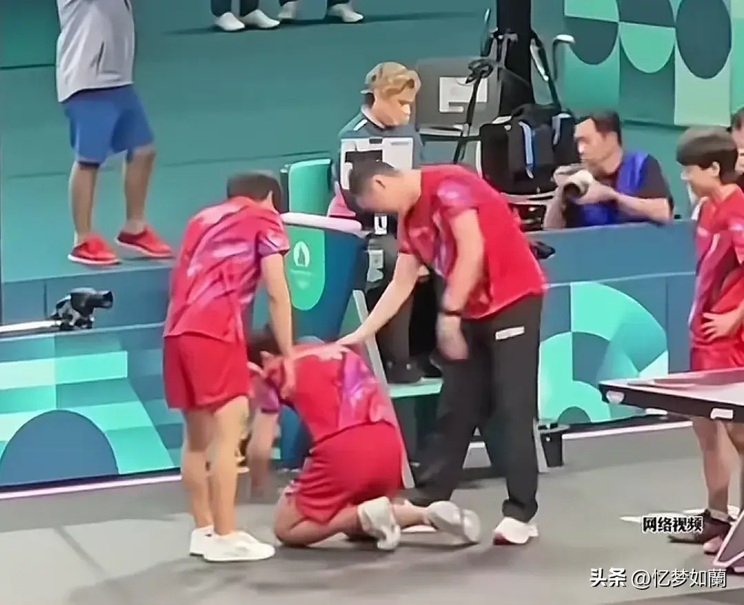 冲上热搜！张本智和拿妹妹银牌拍照 引发全网热议，评论区炸锅了-张本智和父母为什么