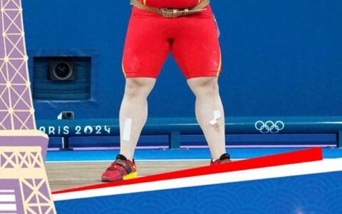 第40金，李雯雯一“举”拿下-李雯雯2023