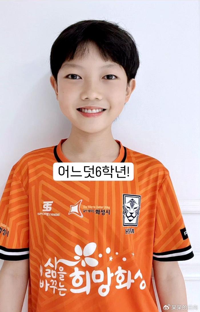 乒乓球奥运冠军晒2个儿子近照,长相清秀帅气被调侃"幸好不像爸爸"-乒乓球奥运会有几个项目