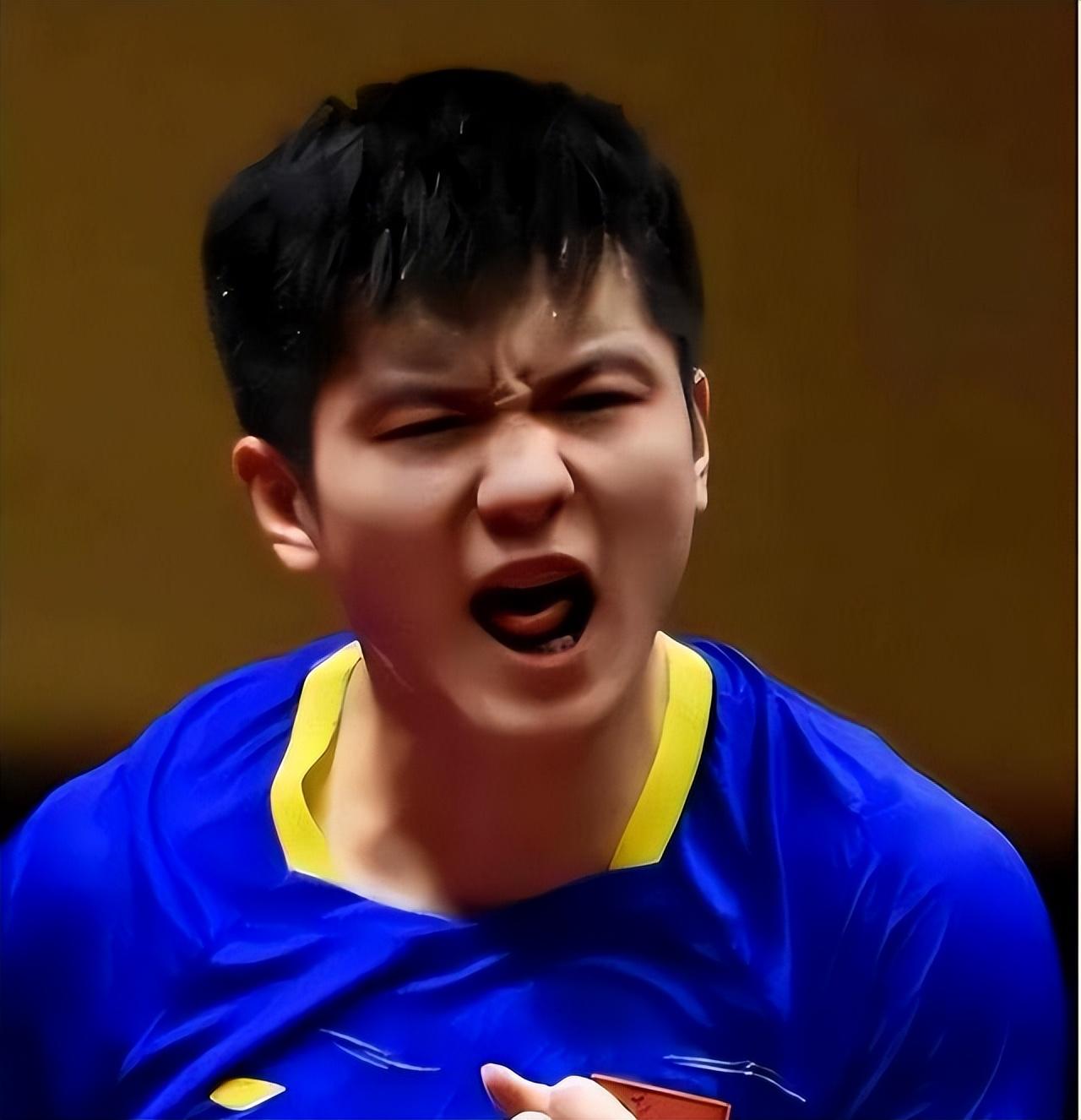 笑麻了！马龙看樊振东比赛这反应简直在演我，龙：急需！救心丸！-马龙樊振东比赛视频2021