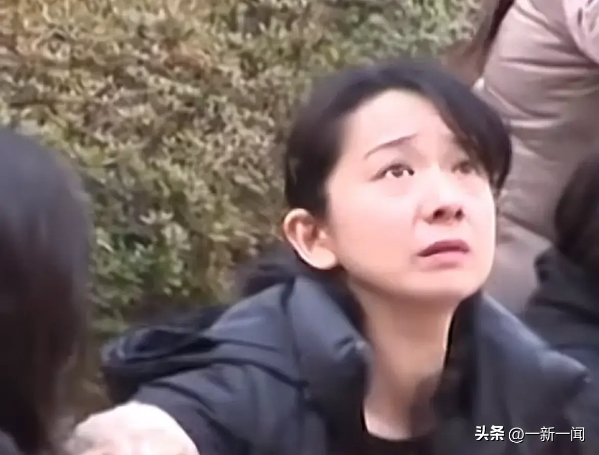 乱象！日本首个巨大地震警报发布后，民众抢购水，等多种生活用品-日本地震报道