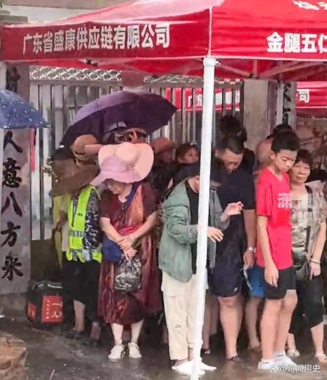 全红婵家乡连夜修路建停车场，婵宝家乡迈合村成新晋景点-全红婵家房屋