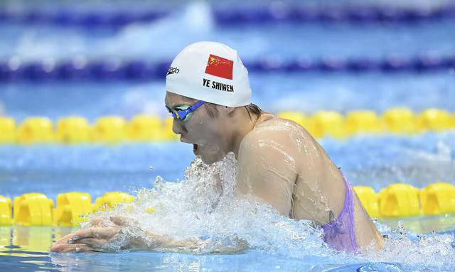 叶诗文成功晋级奥运200米蛙泳半决赛!