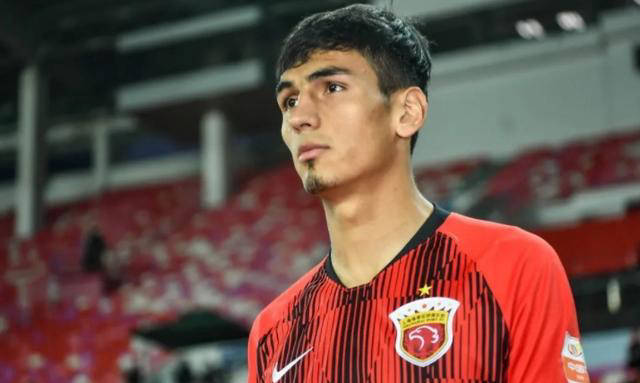 武汉三镇阿布拉汗带队逆转国安，实力获认可-武汉三镇官宣9人加盟