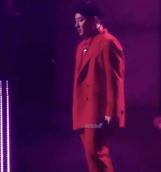 原创            44岁潘玮柏中年发福，晒19岁时期帅照被罗志祥嘲讽：你就继续吃吧-潘玮柏的rm