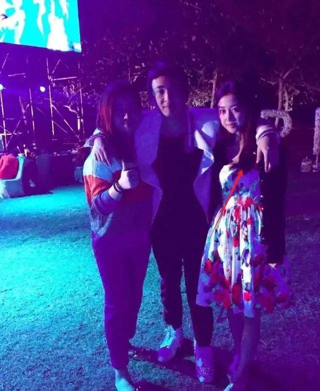 原创            44岁潘玮柏中年发福，晒19岁时期帅照被罗志祥嘲讽：你就继续吃吧-潘玮柏的rm