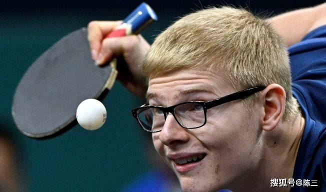 张本智和决胜局10-12惜败！父亲当场黑脸，勒布伦大逆转3-2翻盘-张本智和总决赛夺冠