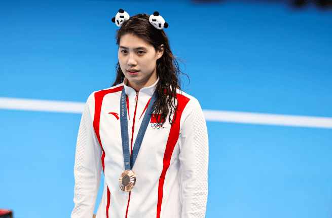 原创 100%夺牌率!张雨霏1银5铜结束巴黎征程:不知该高兴还是悲伤!-张雨霏霸气回应