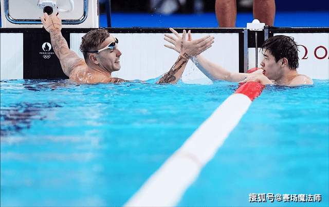 46秒40！潘展乐刷新纪录，中国游泳能否再创辉煌？-浙江游泳潘展乐
