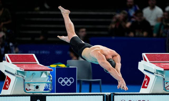 002秒险胜!波波维奇夺冠创造新历史,潘展乐100米自劲敌先拿1金-波波维奇视频