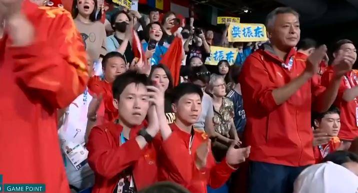 原创 4-0!樊振东晋级决赛 谁注意到赛后樊振东的庆祝动作,十分霸气-樊振东的比赛视频在哪看