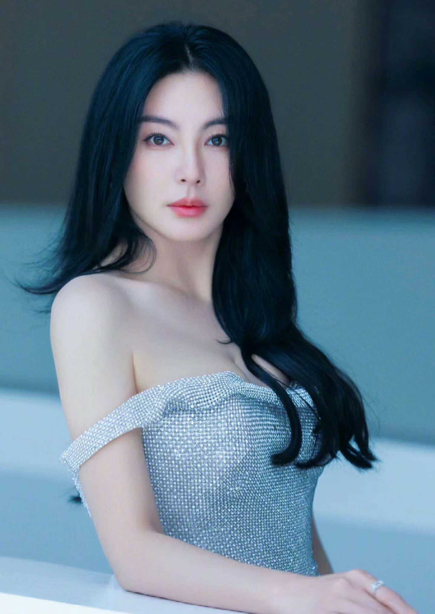 张雨绮疑似新恋情曝光,获网友支持和祝福!-张雨绮恋情曝光