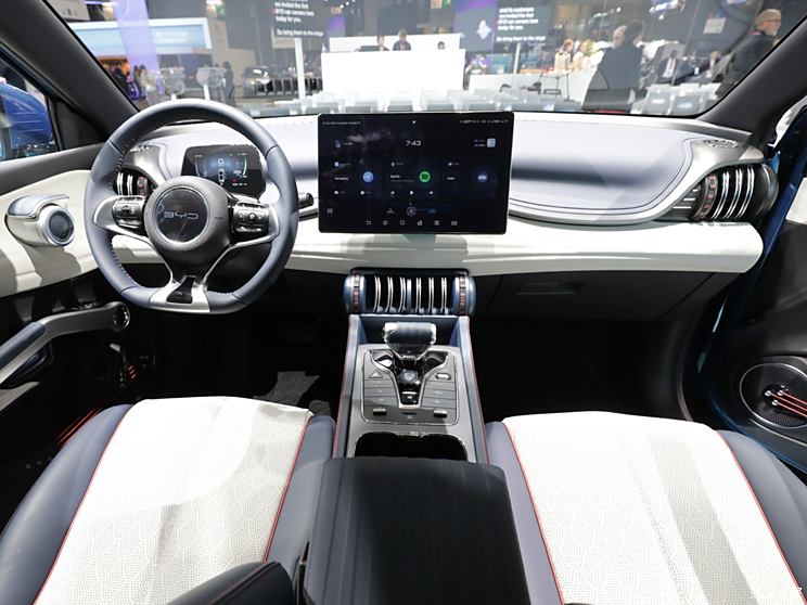 补偿免费充电 比亚迪泰国降价引发不满-比亚迪充电包 免服务费