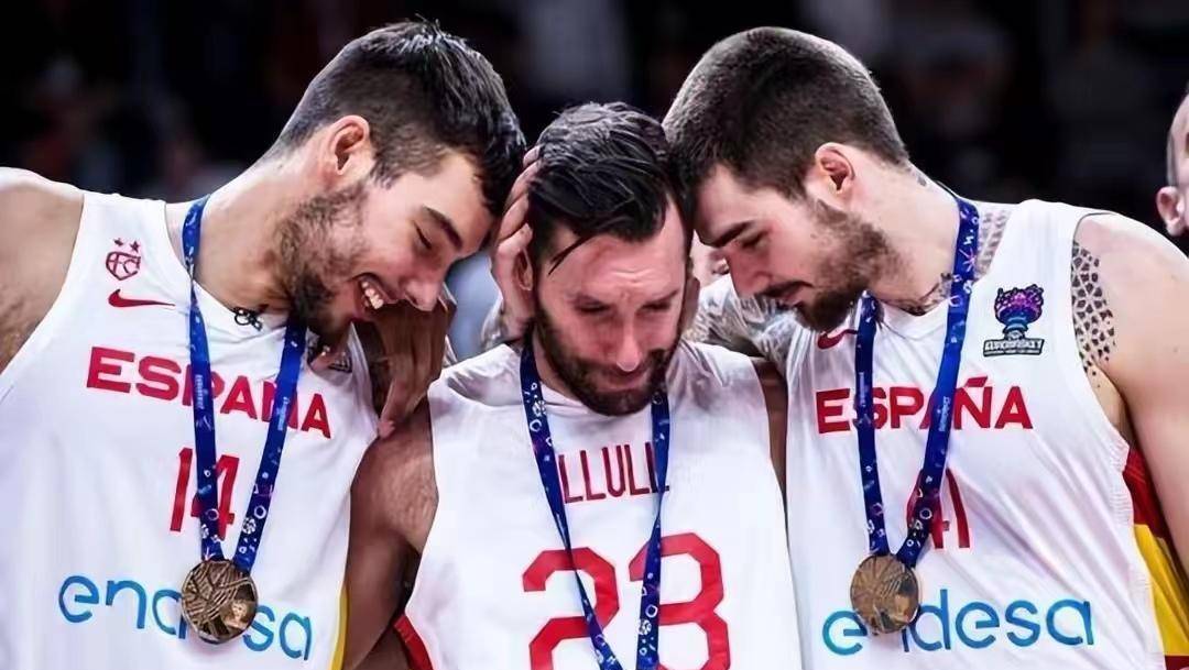 原创            FIBA公布奥运男篮实力榜：日本第十，塞尔维亚第四，美国男篮第一-奥运会各国男篮