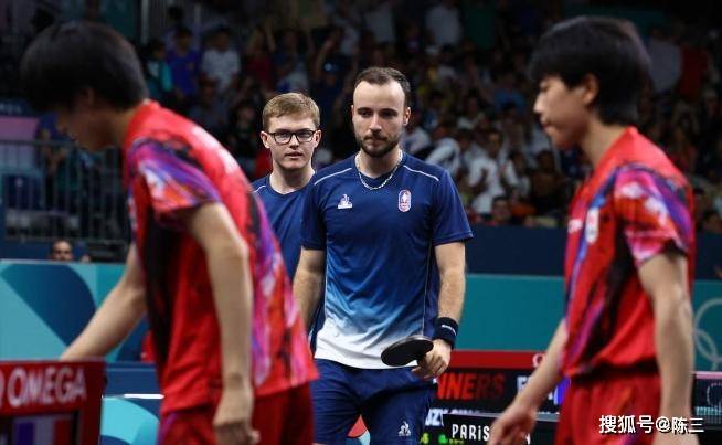 张本智和决胜局10-12惜败！父亲当场黑脸，勒布伦大逆转3-2翻盘-张本智和总决赛夺冠