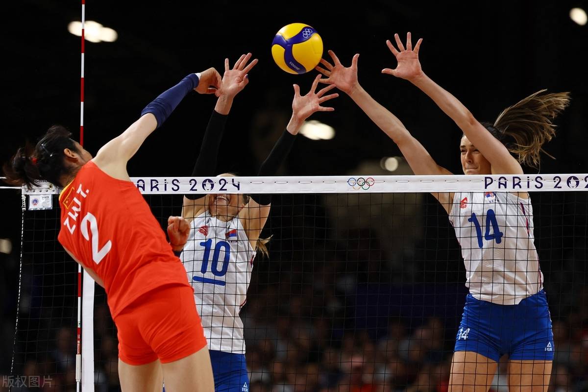 原创            北京时间8月5日，女排传来李盈莹、龚翔宇、王媛媛、袁心玥新消息-女排主攻李盈莹