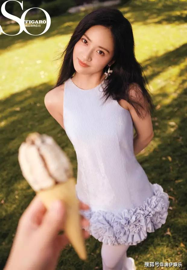 林一沈月CP感爆棚！背靠背，手牵手，每一帧都是绝美画报，体型差萌翻众人-林一是不是结婚了