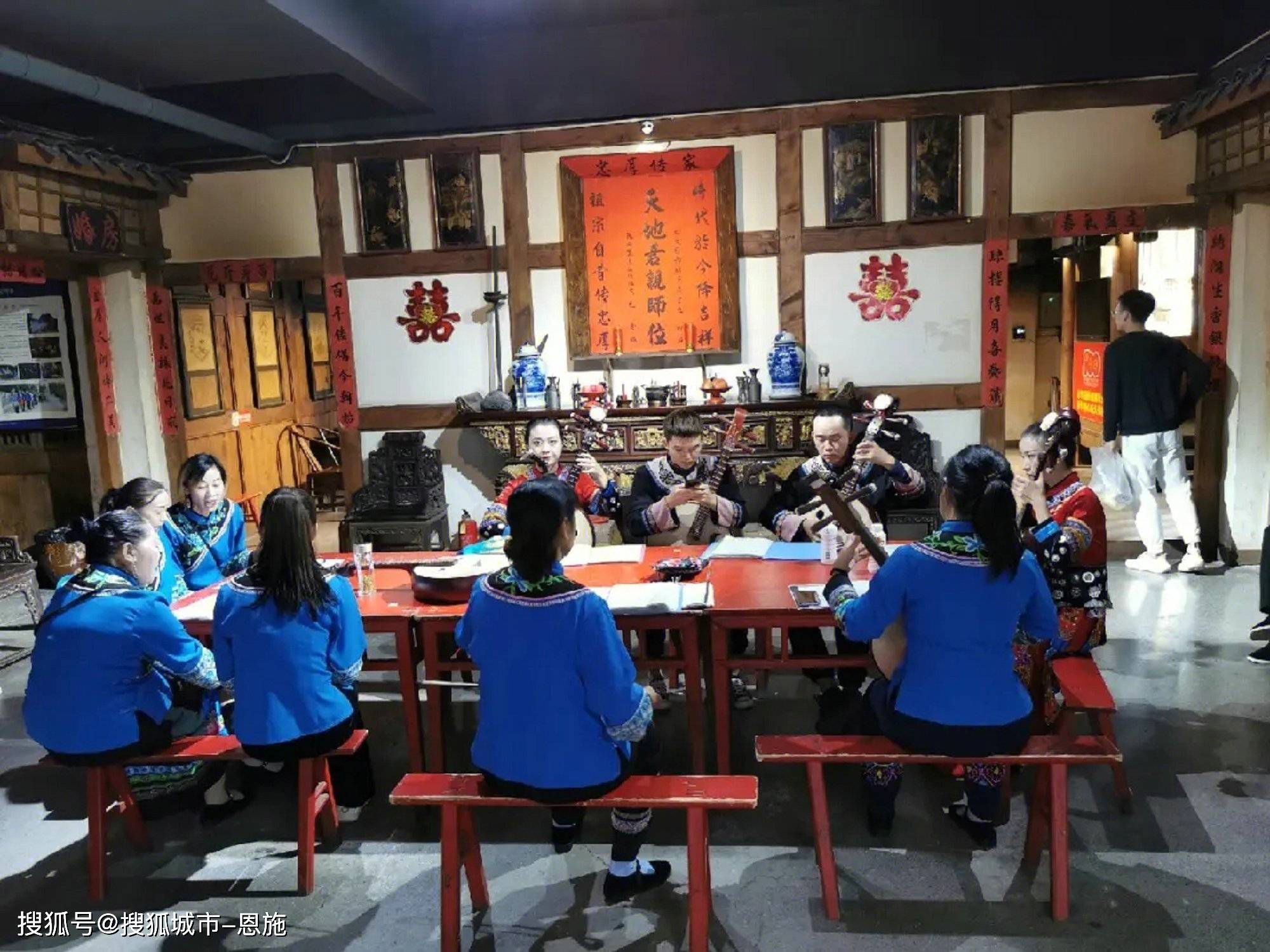 湖北恩施参团旅行多少钱,湖北恩施参团旅行报价及花费,免踩坑-恩施旅行社联系方式