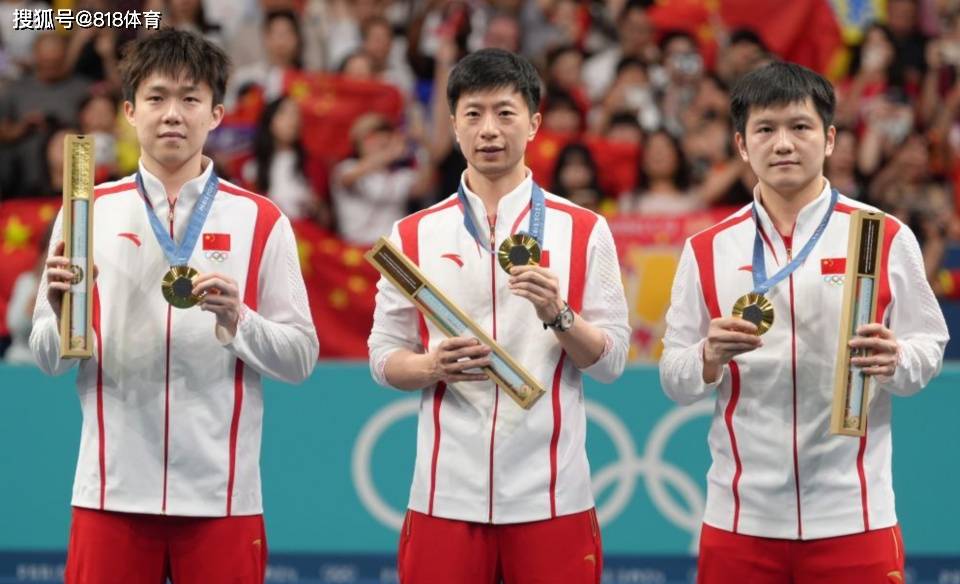 原创            马龙谈看樊振东单打哭了:王楚钦淘汰全靠他扛 0-2张本他义无反顾-马龙与樊振东的比赛