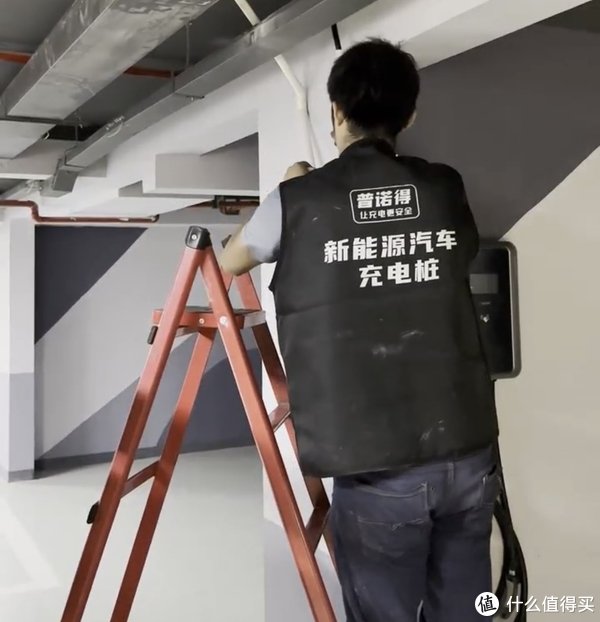 特斯拉充家用电桩买品牌原装的还是第三方充电桩？-特斯拉充电桩需要买原装的吗