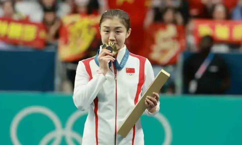 孙颖莎对陈梦9胜2负,为何输掉奥运会?网友:陈梦隐藏实力了