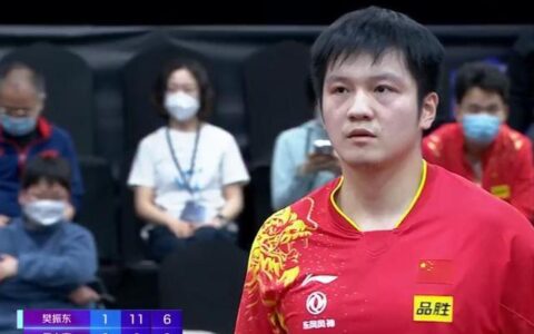 3连胜！樊振东单局2比7逆转，马龙让2追3，单局11比2打疯了-樊振东4比0首胜马龙谁赢了