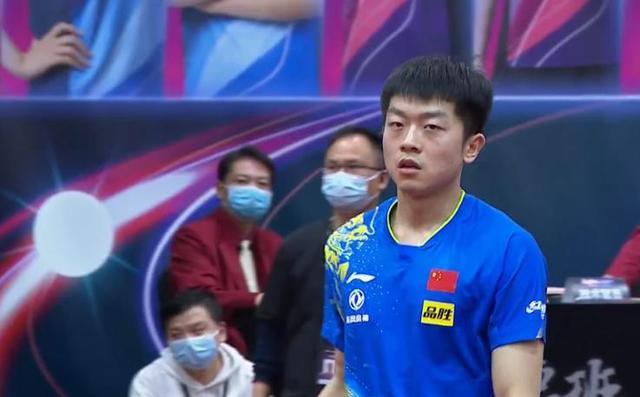 3连胜！樊振东单局2比7逆转，马龙让2追3，单局11比2打疯了-樊振东4比0首胜马龙谁赢了