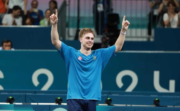 孙颖莎逆转王楚钦崩盘，两人差距究竟在哪？刘国梁四个字给出答案-孙颖莎王楚钦混双被拆