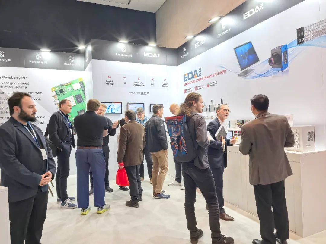 上海晶珩和树莓派的工业树莓派之旅：ew2025 德国展第二天！