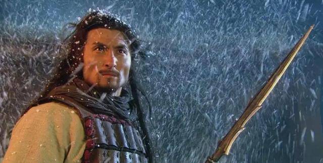 “马上林冲，马下武松”，后面还有一句，为什么说书人却故意不提