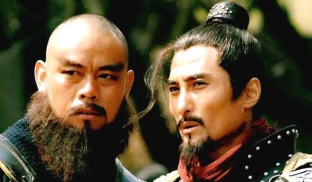 “马上林冲，马下武松”，后面还有一句，为什么说书人却故意不提