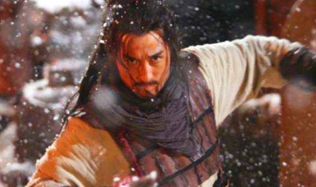 “马上林冲，马下武松”，后面还有一句，为什么说书人却故意不提