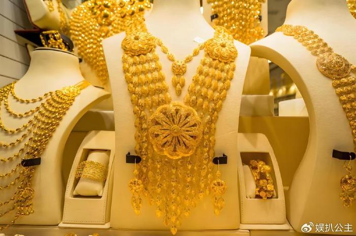 全球经济动荡下，黄金的“疯狂”还能持续多久？