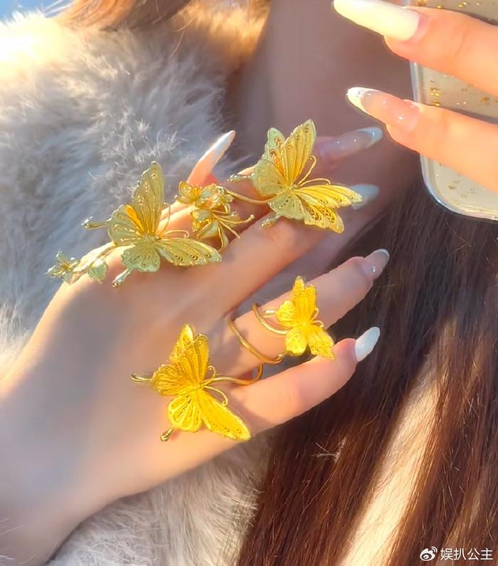 全球经济动荡下，黄金的“疯狂”还能持续多久？