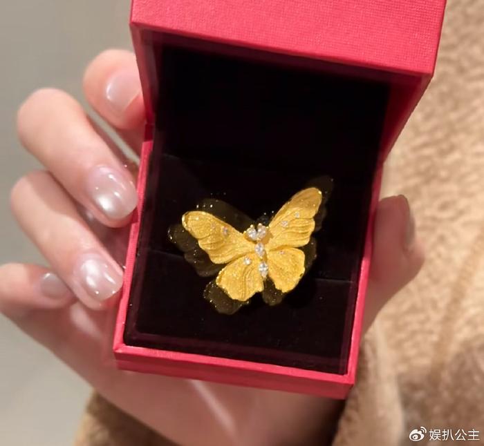 全球经济动荡下，黄金的“疯狂”还能持续多久？